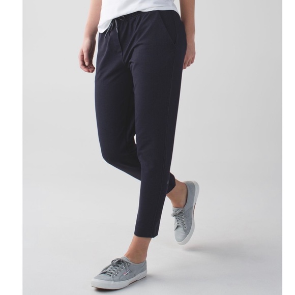 lululemon athletica Pants - Lululemon jet pants size 4